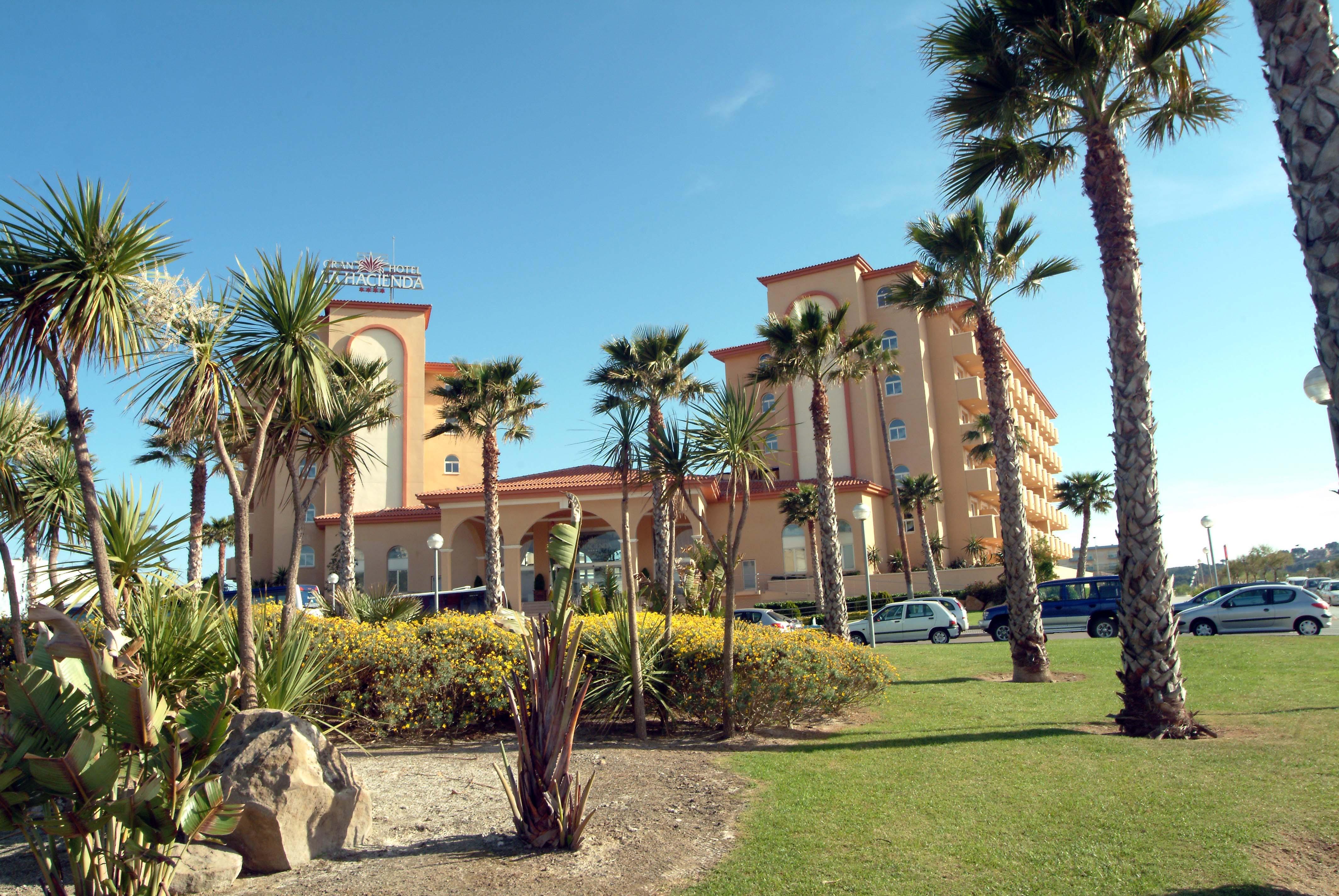Отель Ohtels La Hacienda Ла-Пинеда Экстерьер фото